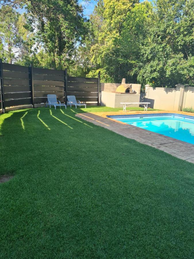 Sixty Three Hotel Bloemfontein Luaran gambar